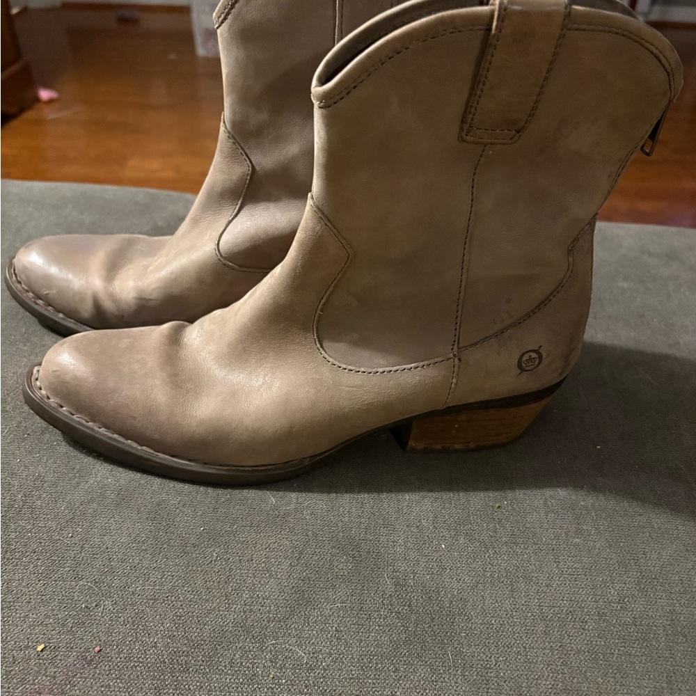 Born Wayne Wester Leather Heeled Boots 9